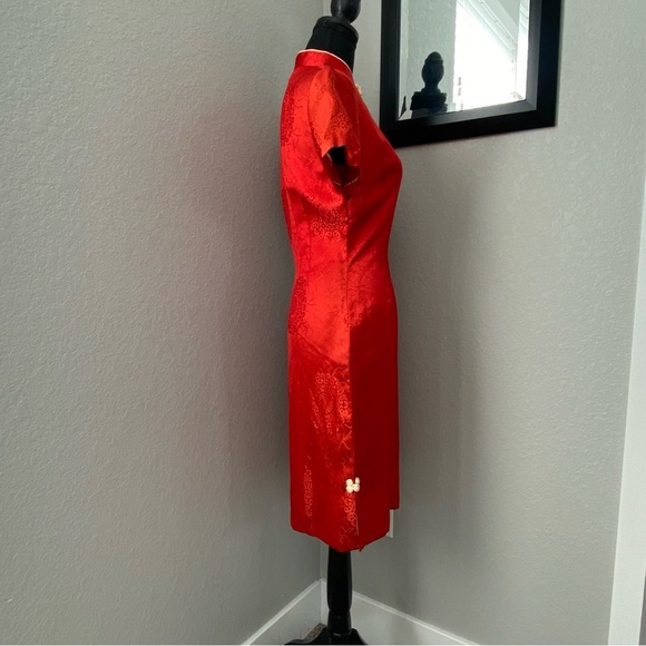 VINTAGE Cheongsam Qipao Mandarin Red Silky Dress - Picture 6 of 15